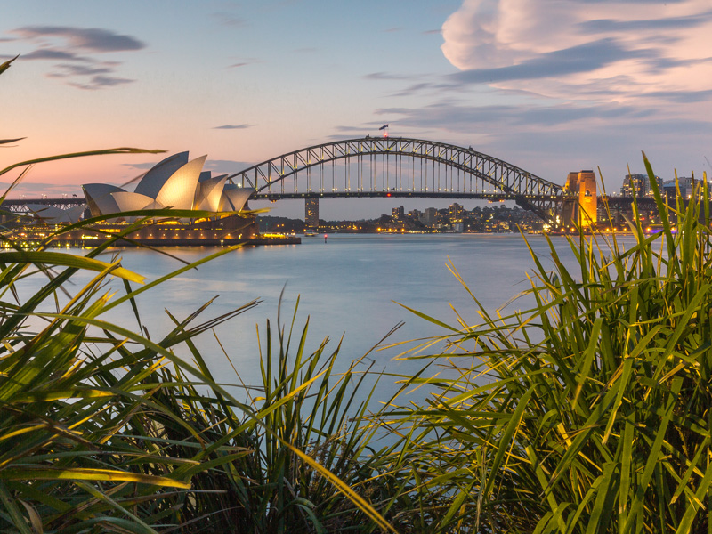 Beautiful shot of the sydney opera house and sydney harbor bridge